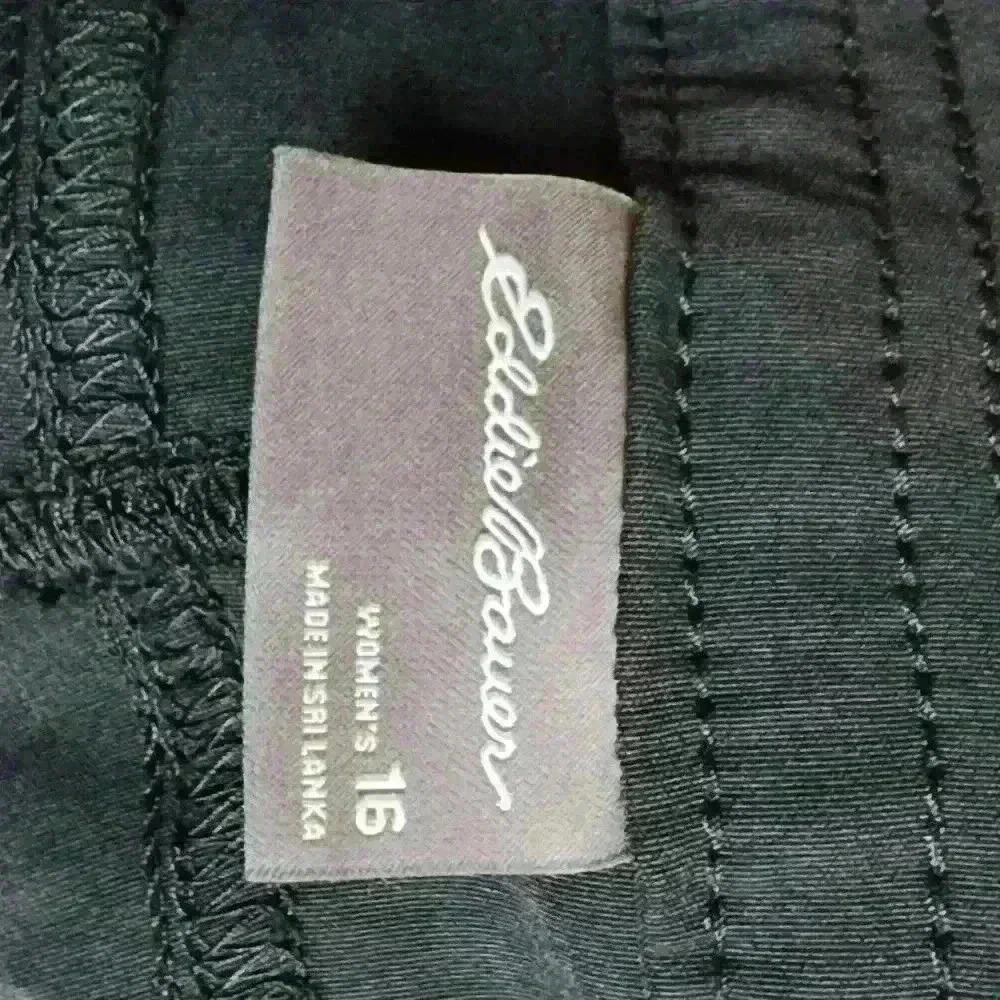Eddie Bauer Women's Tech Capri Nylon Outdoors Hiking Sport Pants size 16 - Picture 7 of 8